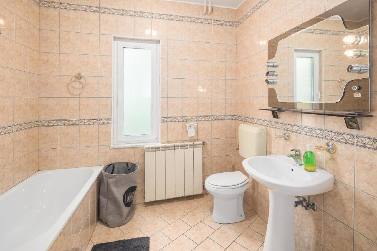 Mio Porec